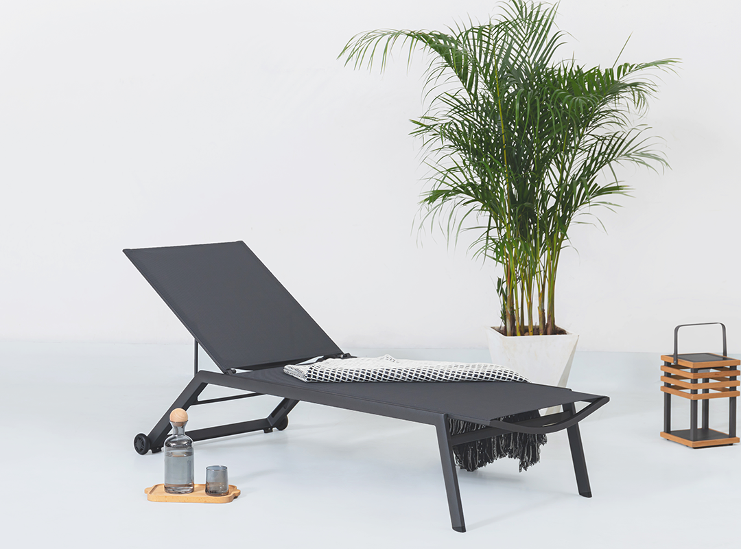 Bay Black Single Layer Sun Lounger With Wheels